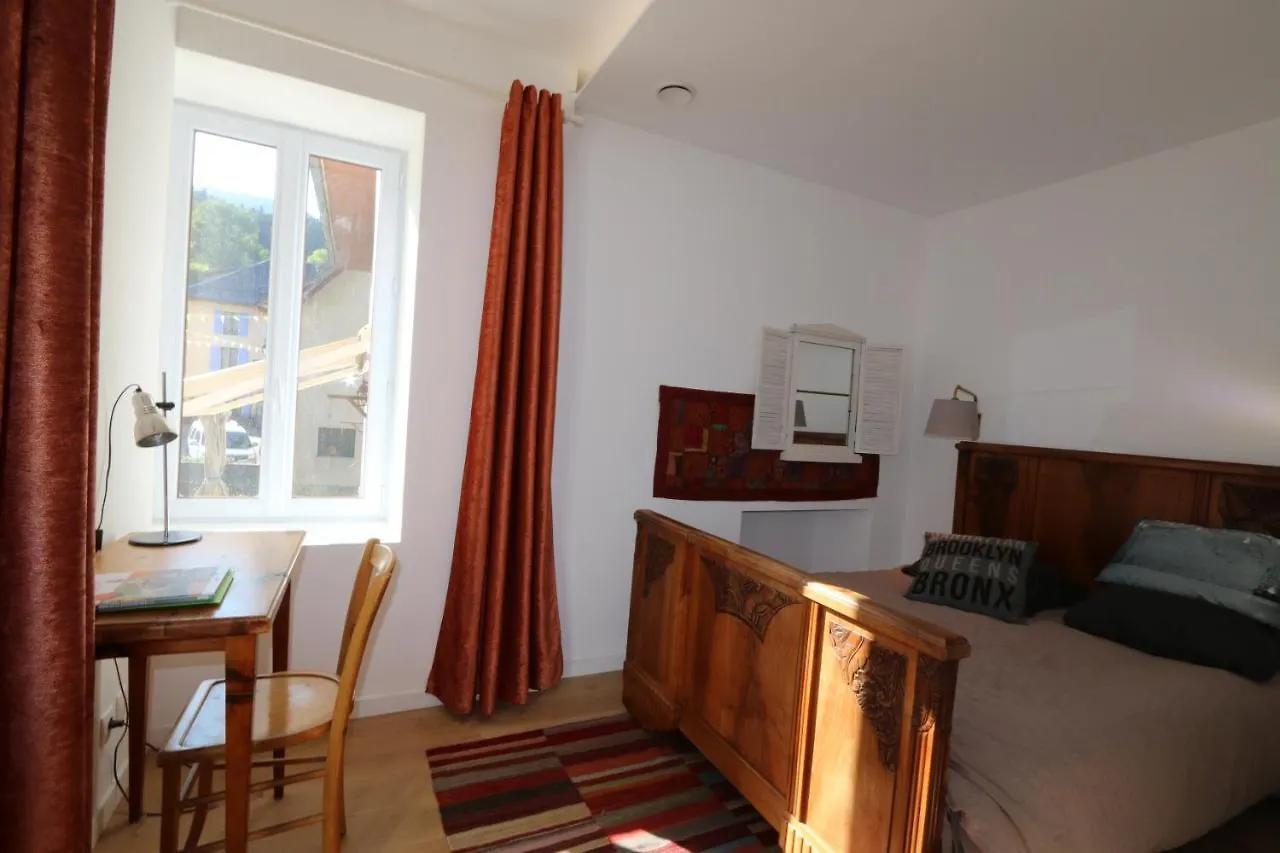 Le Postillon Rez Apartment Saint-Pierre-d'Entremont  France
